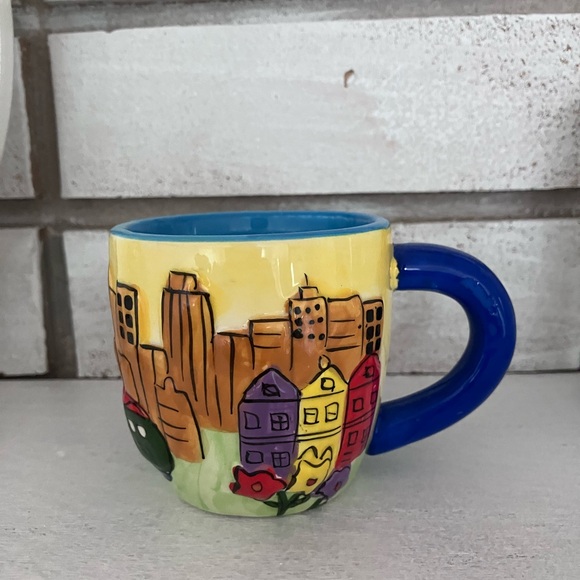 Embossed Hand painted Souvenir San Francisco Mini Mug - Picture 3 of 4